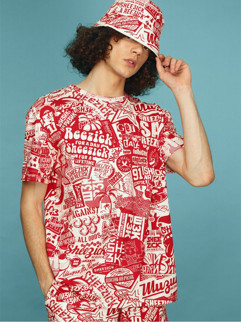 Red pattern, men's t-shirt