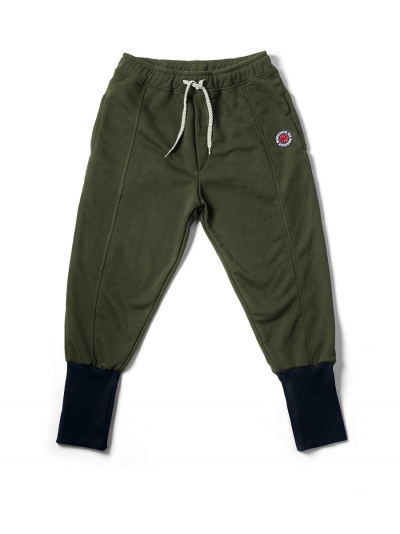 Komitska, olive green sweatpants