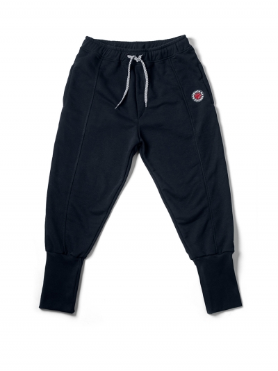 Komitska, black sweatpants